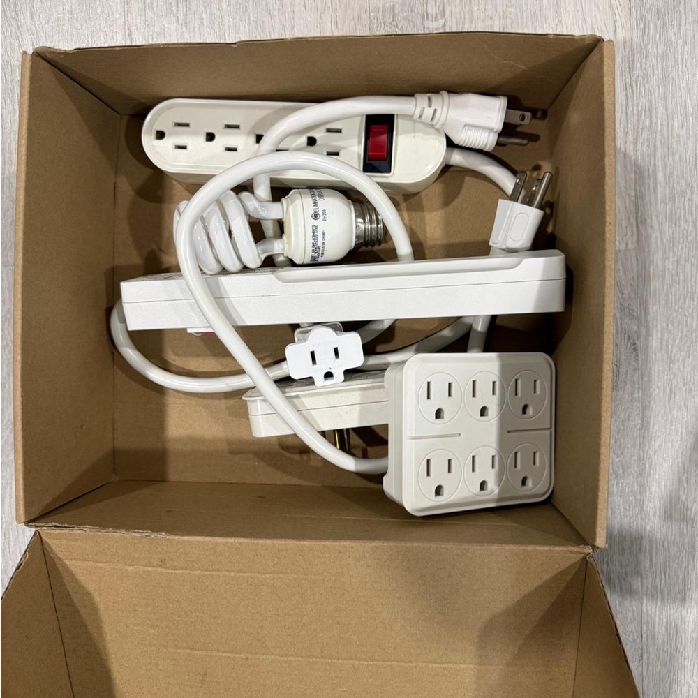 White Power Strip Set